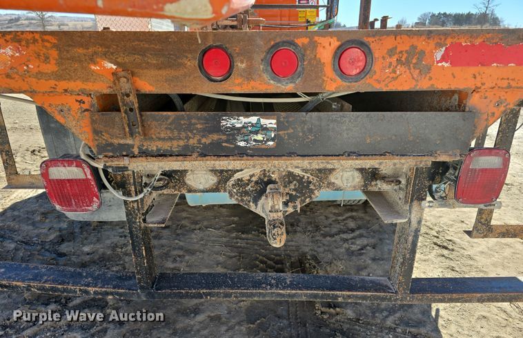 image for item DW3128 2001 International 4700 bucket truck