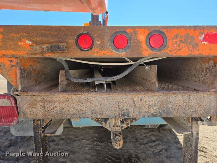 image for item DW3128 2001 International 4700 bucket truck