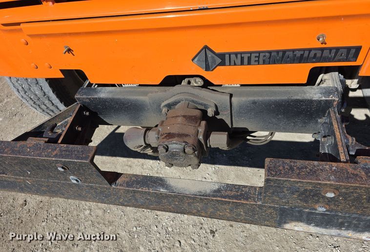 image for item DW3128 2001 International 4700 bucket truck