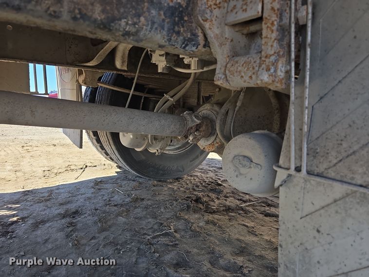 image for item DW3128 2001 International 4700 bucket truck