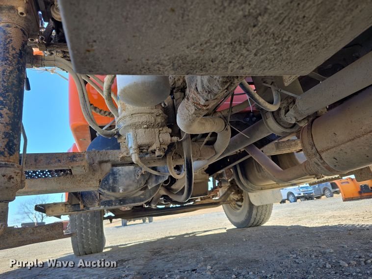 image for item DW3128 2001 International 4700 bucket truck