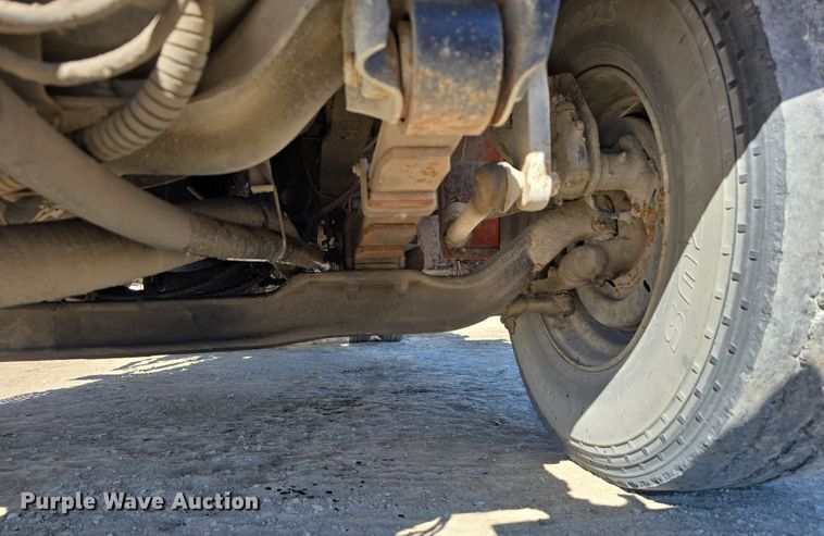 image for item DW3128 2001 International 4700 bucket truck