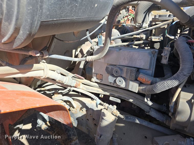 image for item DW3128 2001 International 4700 bucket truck