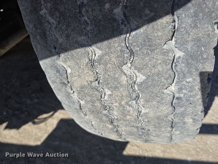 image for item DW3128 2001 International 4700 bucket truck