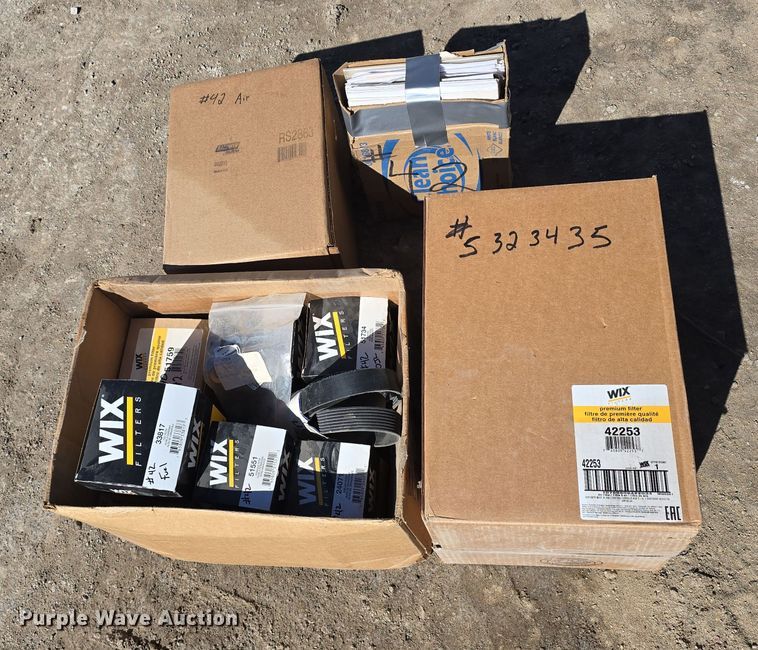 image for item DW3128 2001 International 4700 bucket truck