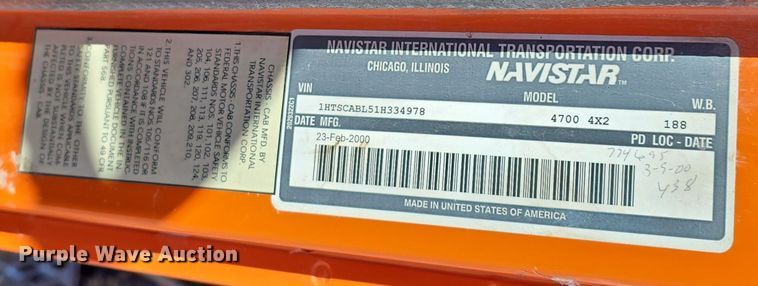 image for item DW3128 2001 International 4700 bucket truck