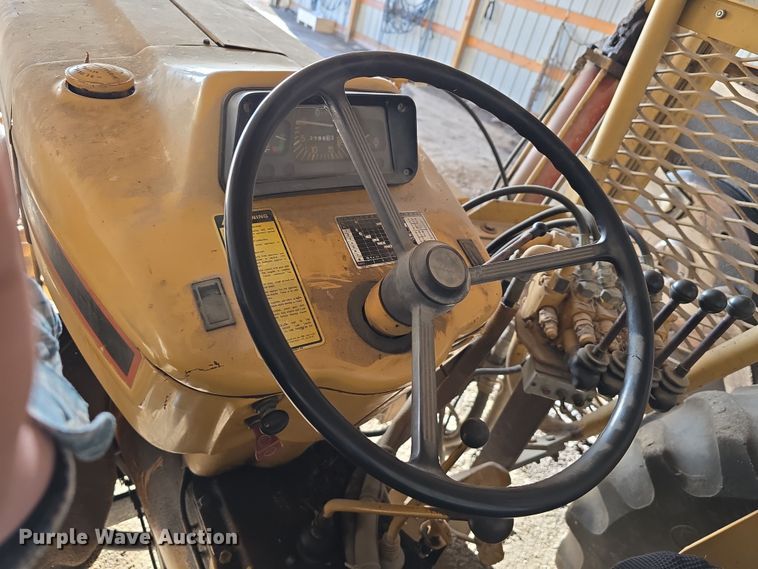 image for item DW3192 Tiger Special 6610 tractor