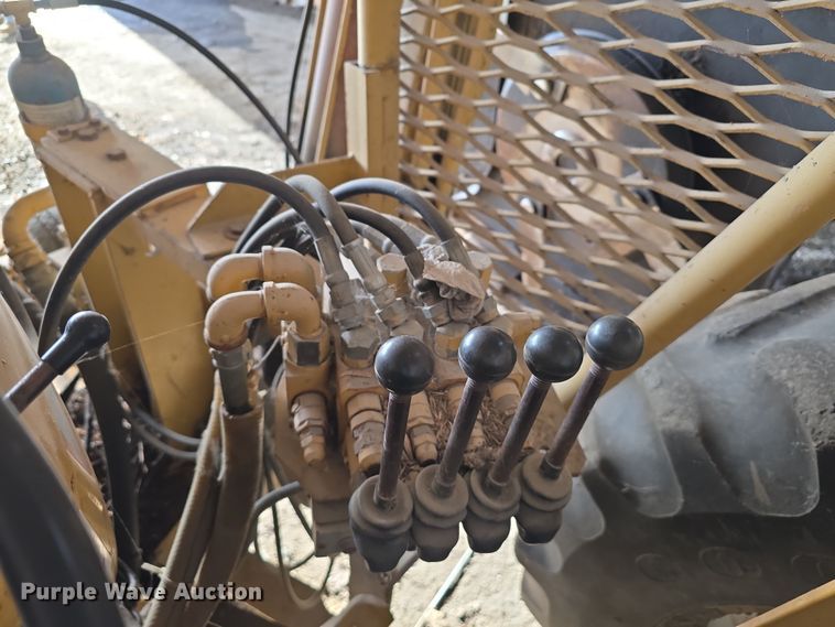 image for item DW3192 Tiger Special 6610 tractor