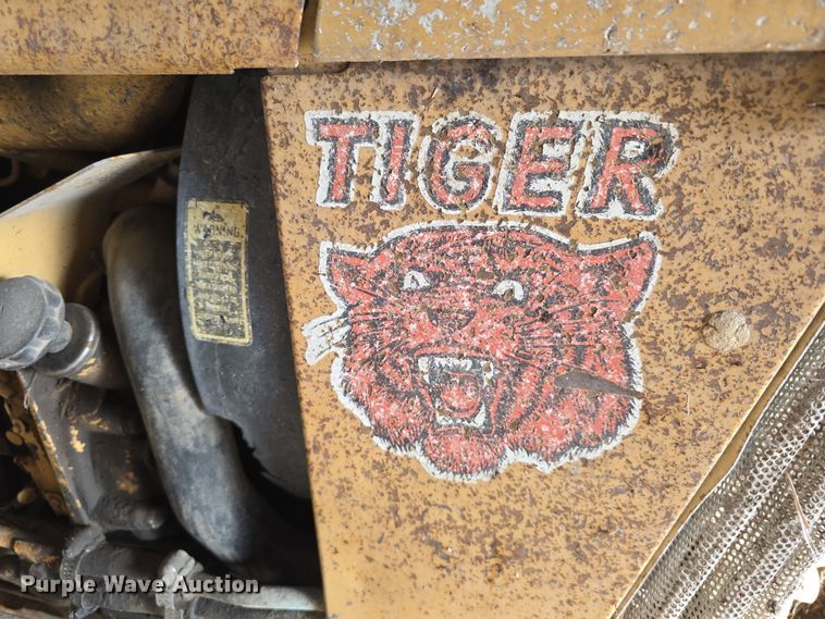 image for item DW3192 Tiger Special 6610 tractor