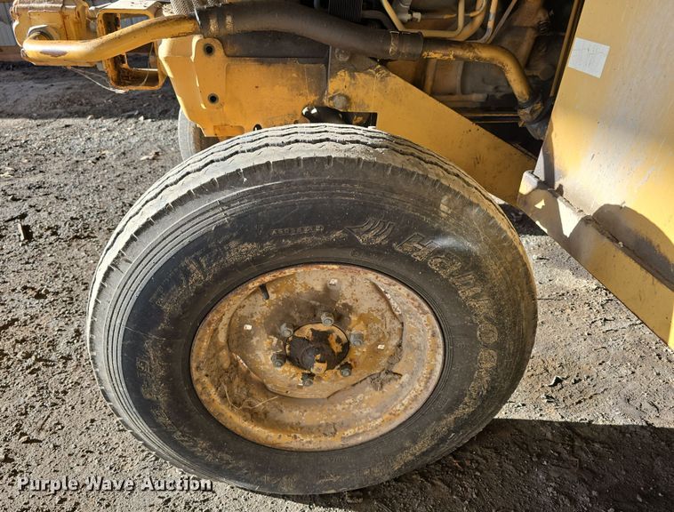 image for item DW3192 Tiger Special 6610 tractor