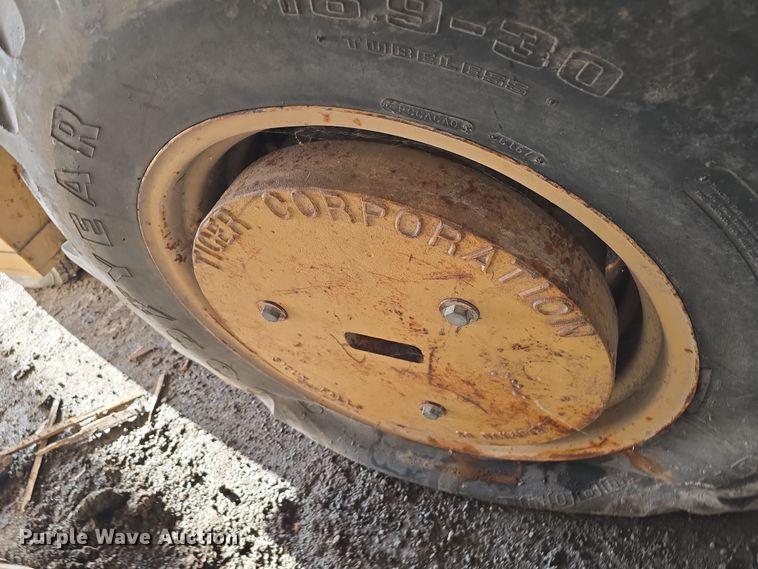 image for item DW3192 Tiger Special 6610 tractor