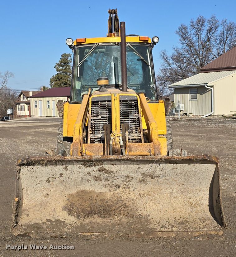 image for item DW3193 1983 John Deere 410B backhoe