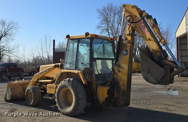 image for item DW3193 1983 John Deere 410B backhoe