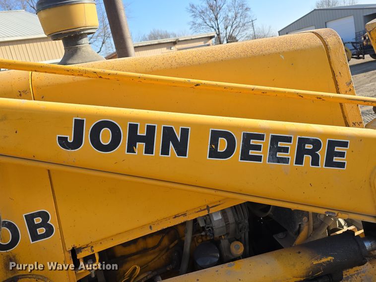 image for item DW3193 1983 John Deere 410B backhoe