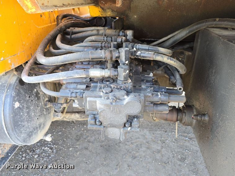 image for item DW3194 1999 International 4900 dump truck