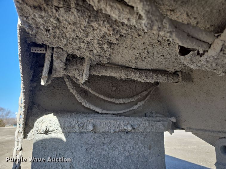 image for item DW3194 1999 International 4900 dump truck