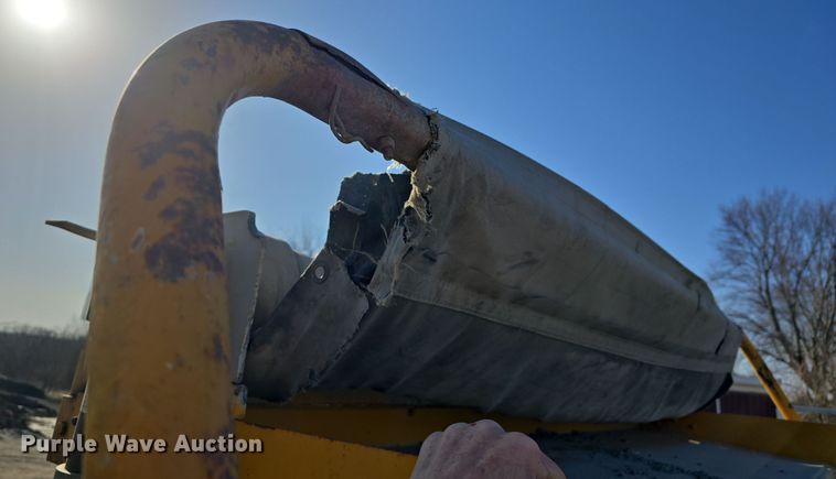 image for item DW3194 1999 International 4900 dump truck