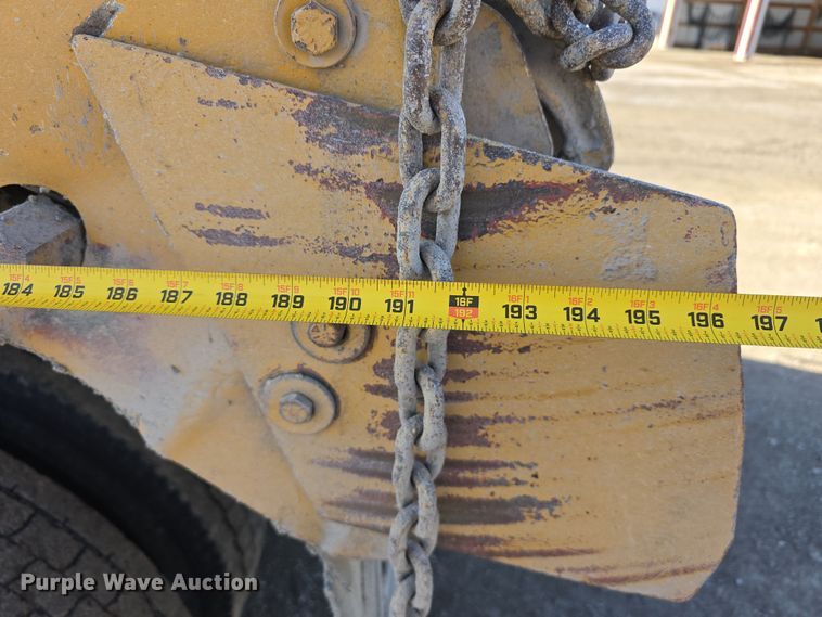 image for item DW3194 1999 International 4900 dump truck