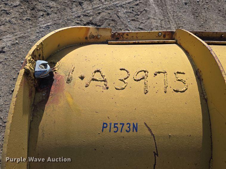 image for item DW3194 1999 International 4900 dump truck