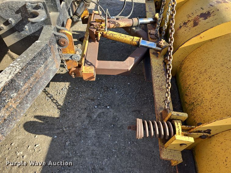 image for item DW3194 1999 International 4900 dump truck