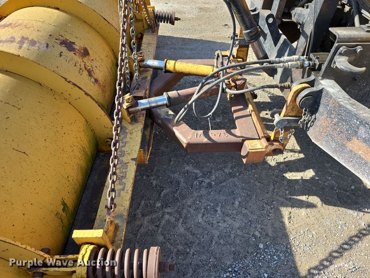 image for item DW3194 1999 International 4900 dump truck