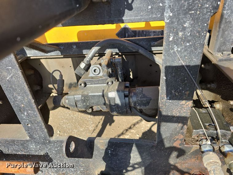 image for item DW3194 1999 International 4900 dump truck