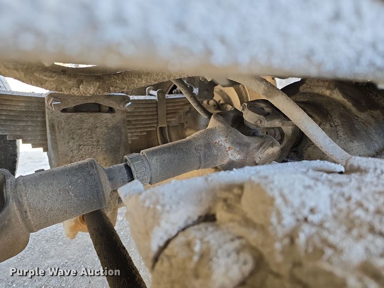 image for item DW3194 1999 International 4900 dump truck