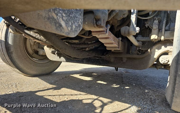 image for item DW3194 1999 International 4900 dump truck