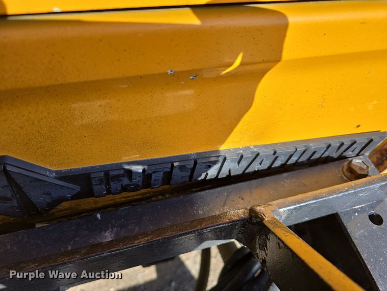 image for item DW3195 1995 International 4900 dump truck