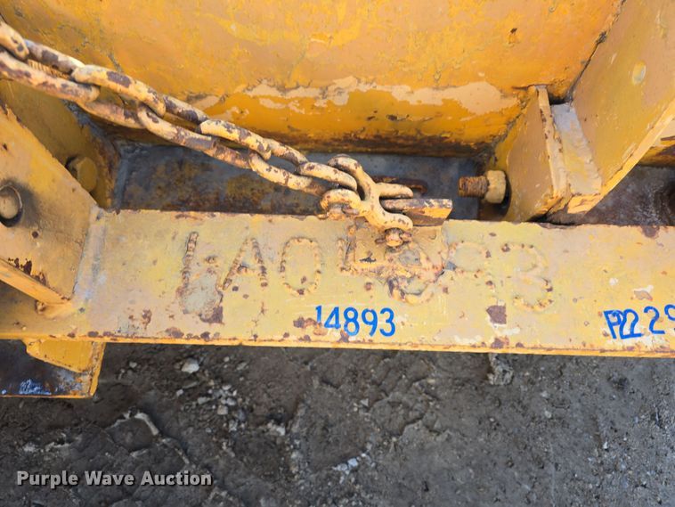 image for item DW3195 1995 International 4900 dump truck