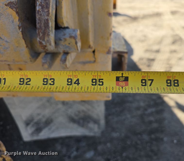 image for item DW3195 1995 International 4900 dump truck