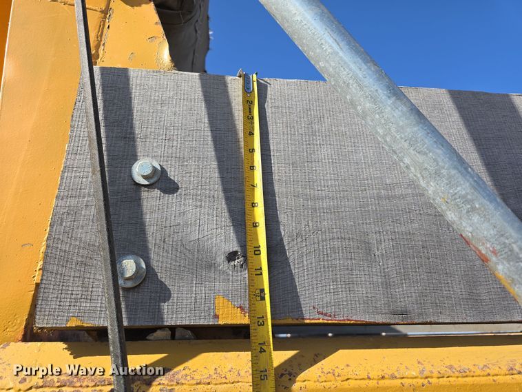 image for item DW3195 1995 International 4900 dump truck