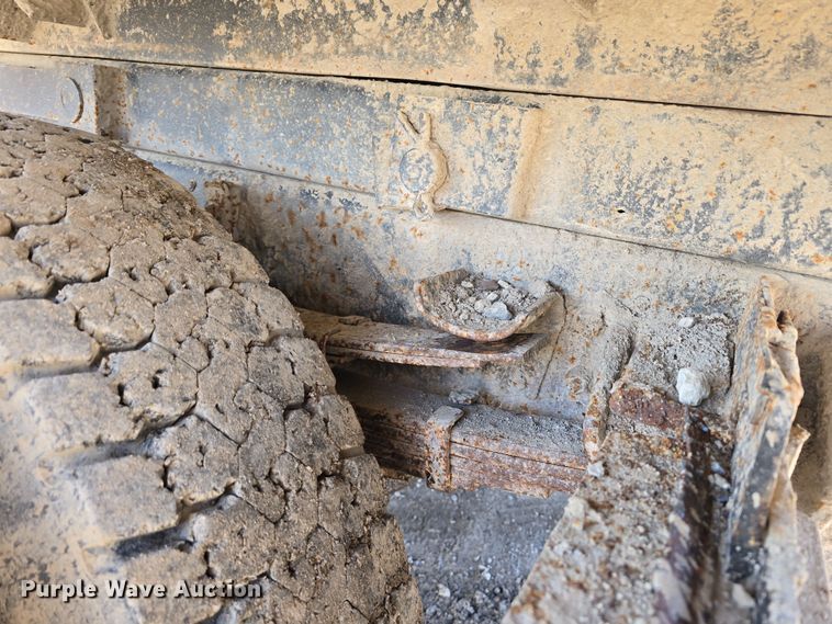 image for item DW3195 1995 International 4900 dump truck