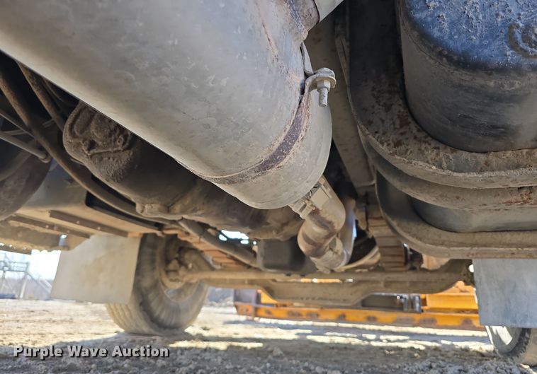 image for item DW3195 1995 International 4900 dump truck