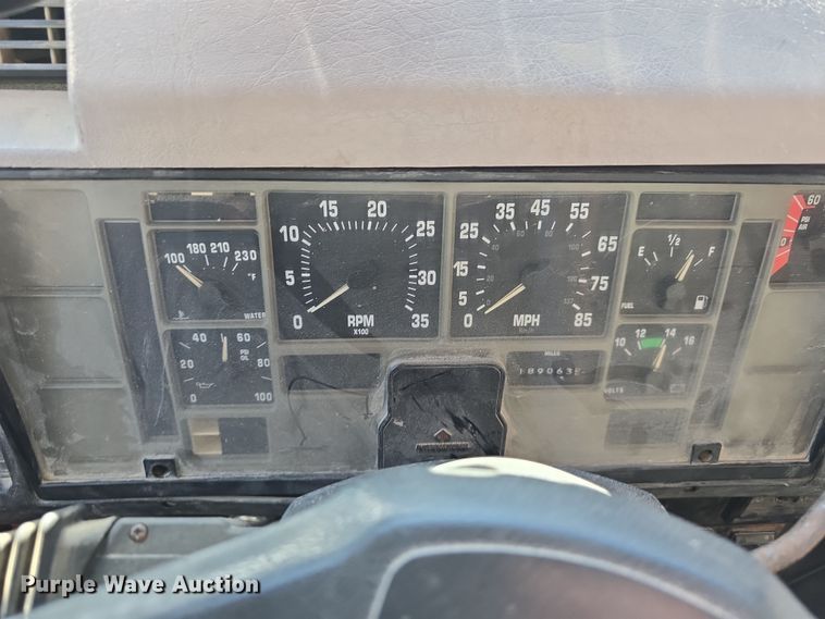 image for item DW3195 1995 International 4900 dump truck