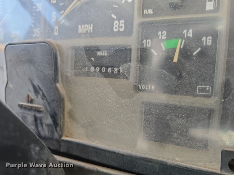 image for item DW3195 1995 International 4900 dump truck