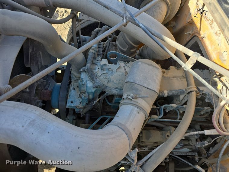 image for item DW3195 1995 International 4900 dump truck