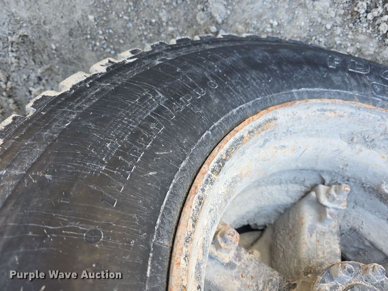 image for item DW3195 1995 International 4900 dump truck