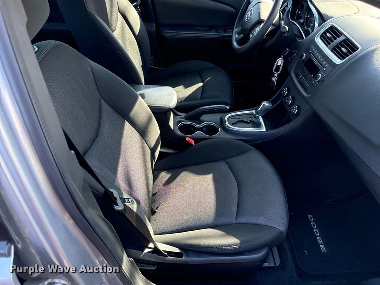 image for item DZ3982 2013 Dodge Avenger 