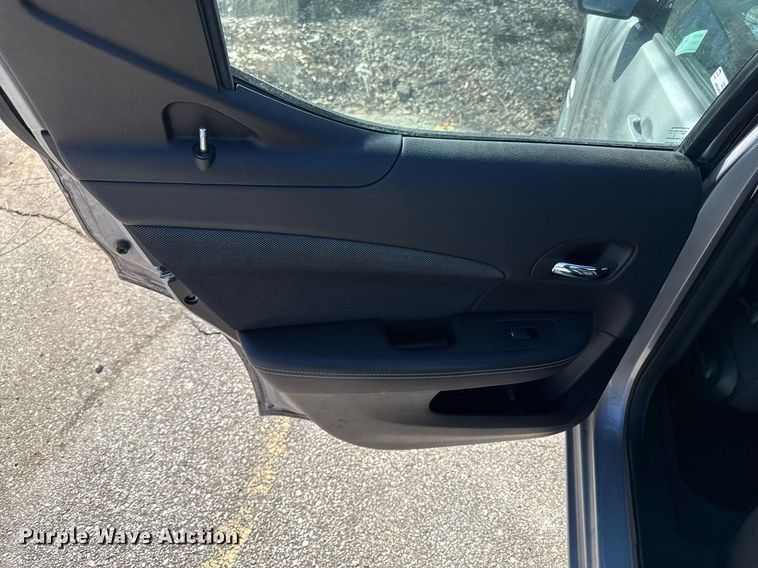 image for item DZ3982 2013 Dodge Avenger 