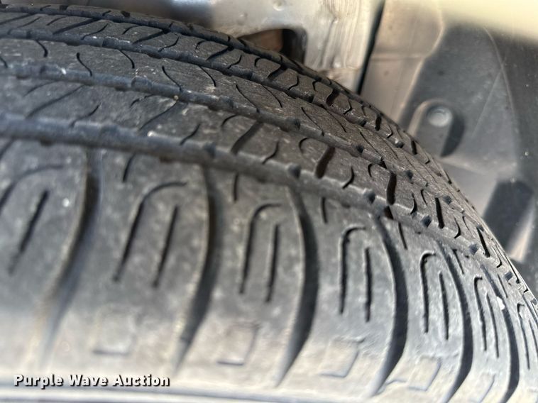 image for item DZ3982 2013 Dodge Avenger 