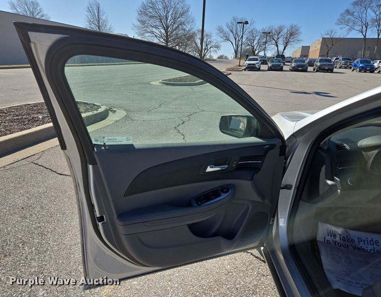 image for item DZ3983 2014 Chevrolet Malibu LS 