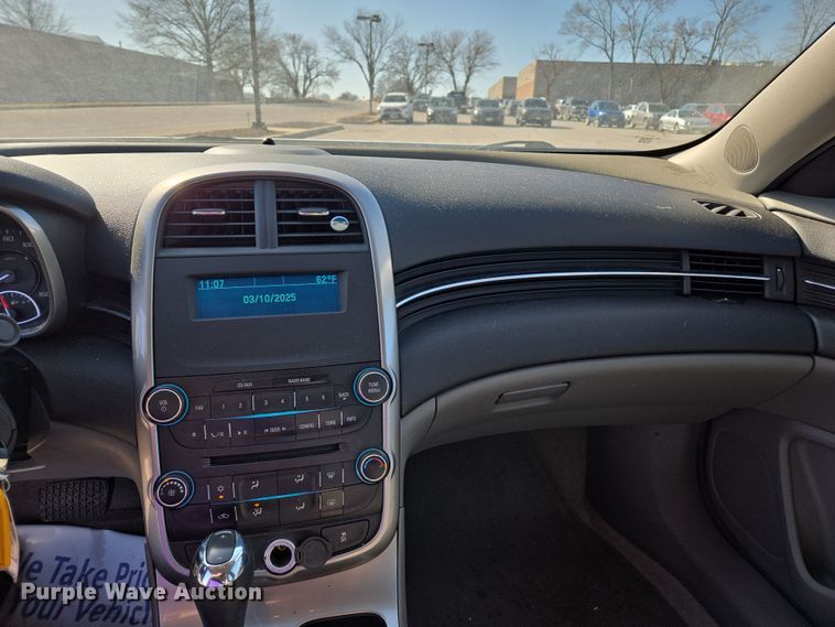 image for item DZ3983 2014 Chevrolet Malibu LS 