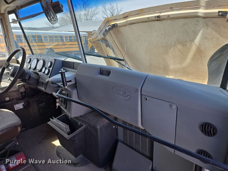 image for item ED2493 2006 Blue Bird school bus