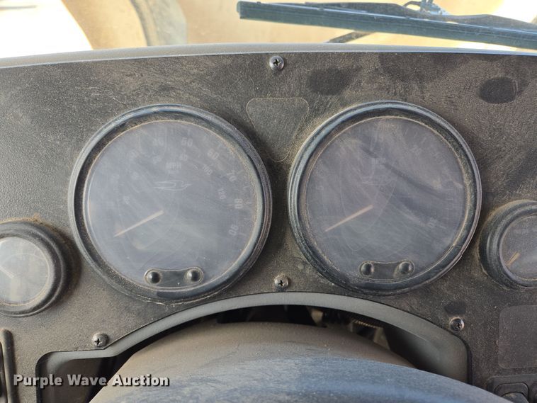 image for item ED2493 2006 Blue Bird school bus