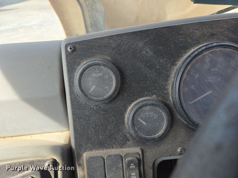 image for item ED2493 2006 Blue Bird school bus