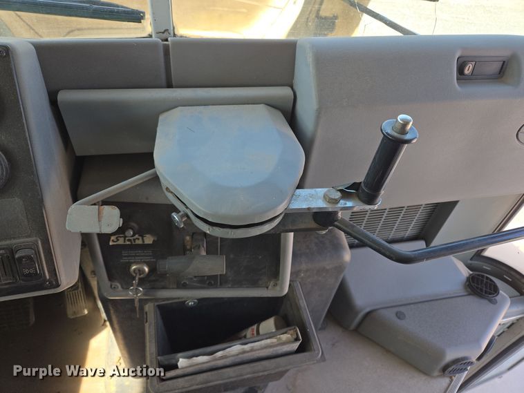 image for item ED2493 2006 Blue Bird school bus