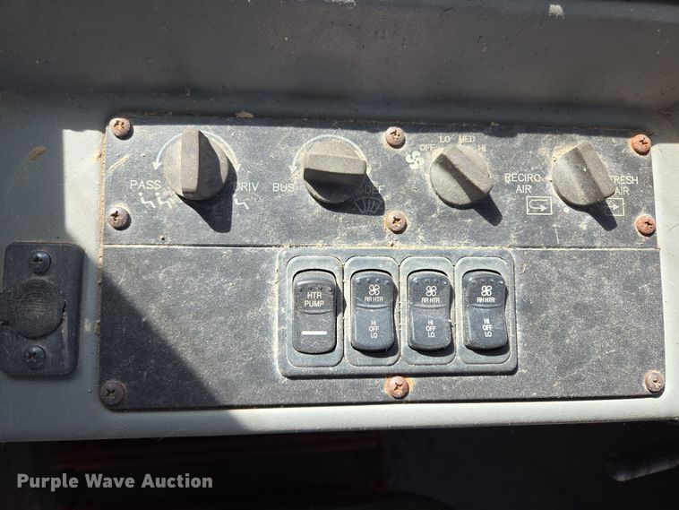 image for item ED2493 2006 Blue Bird school bus