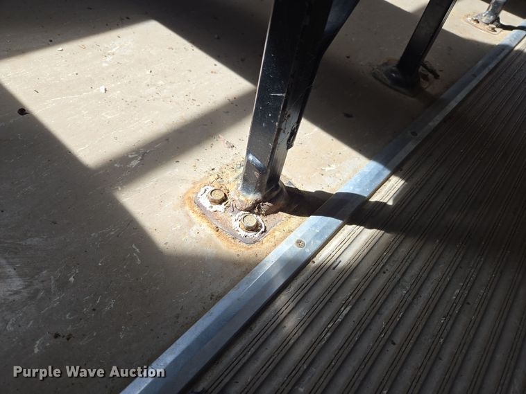 image for item ED2493 2006 Blue Bird school bus