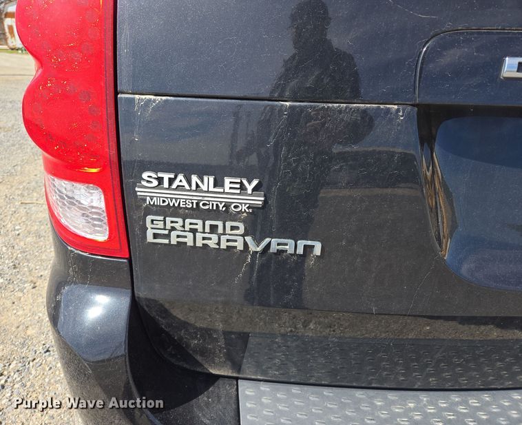 image for item ED2494 2012 Dodge Grand Caravan van